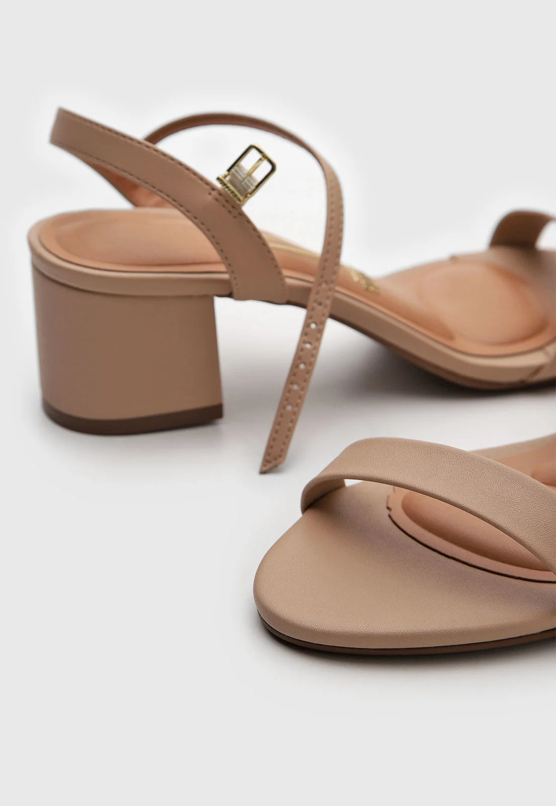 Sandália Vizzano Salto Grosso Bege - Imagem 4